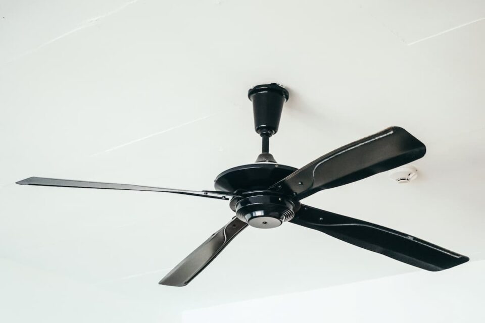 Discover the 9 Reasons Your Ceiling Fan Not Spinning Fast