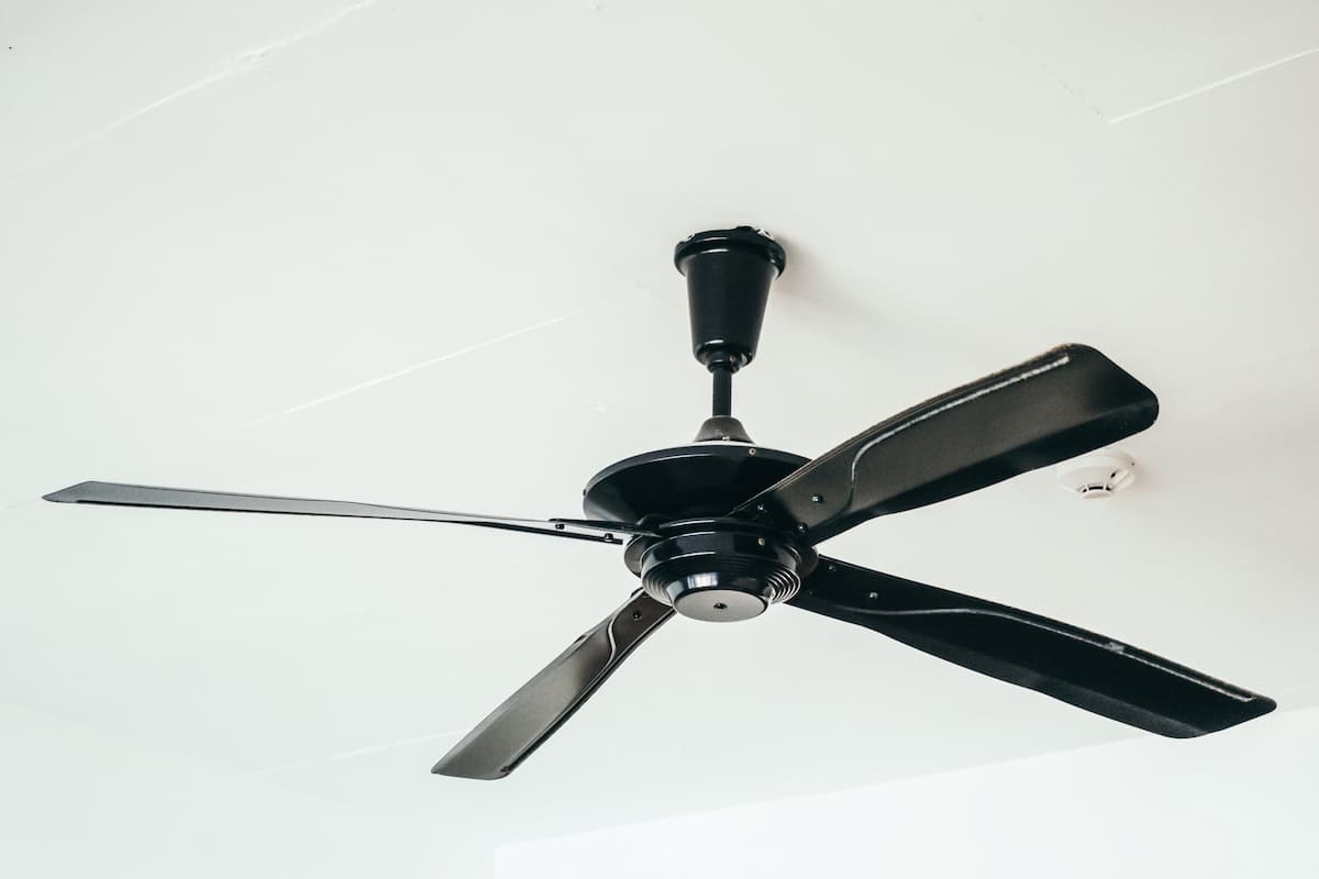 Discover the 9 Reasons Your Ceiling Fan Not Spinning Fast