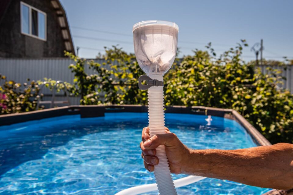 Effortlessly Clean Your Pool Filter with These 6 Steps