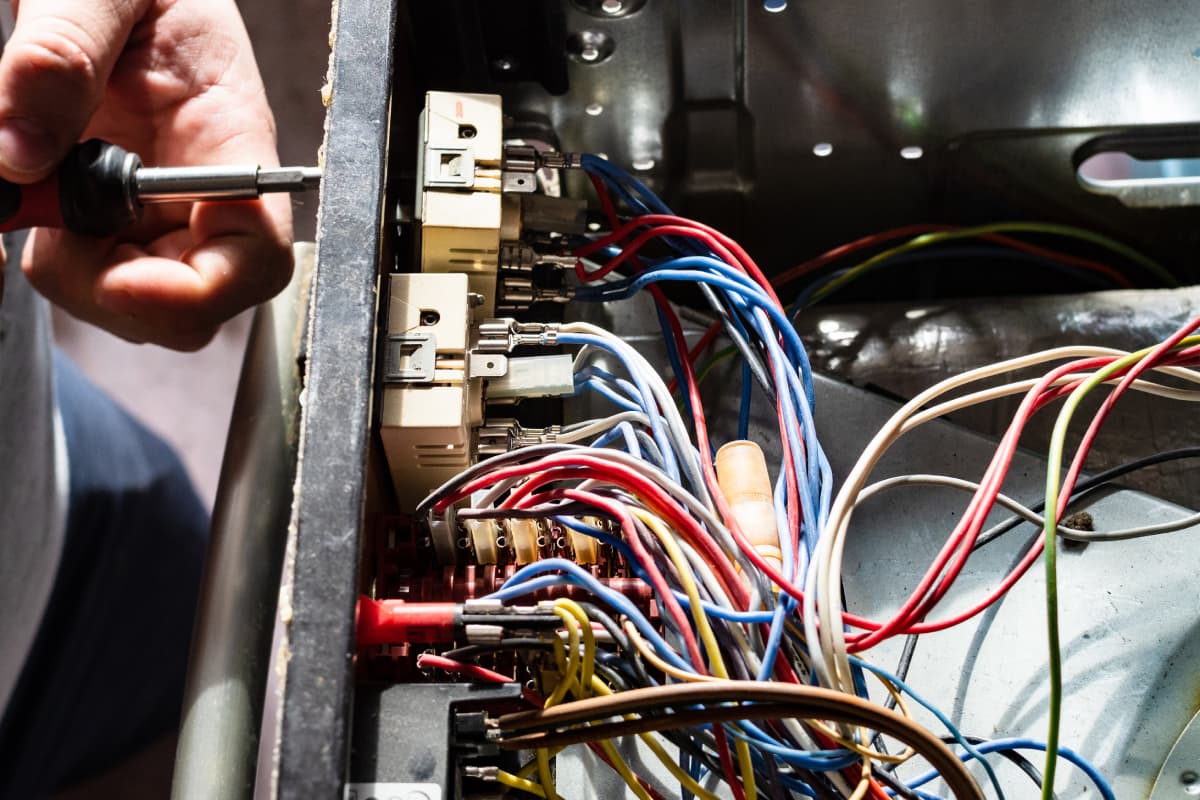 Oven Not Heating Up but Stove Works? Here’s Why