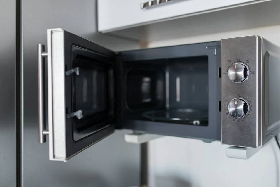 Microwave Won't Stop Beeping? Here's Why (+ How To Fix)