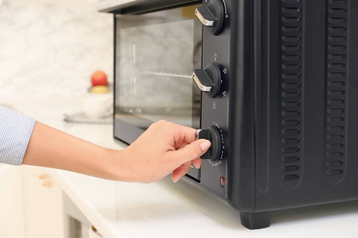 Oster Toaster Oven Not Heating? Here's Why (+ How To Fix)